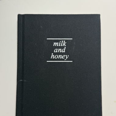 milk and honey - Rupi Kaur