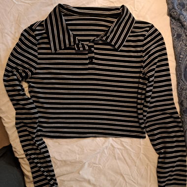 Streifenshirt mit Kragen