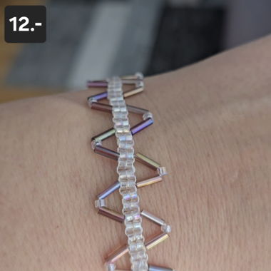 Bracelet en perles de rocaille fait main 