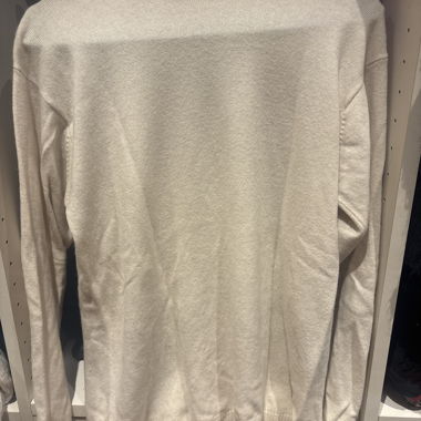 Maglione bianco crema collo alto