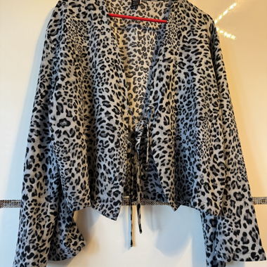 Camicia a portafoglio con stampa leopardata SHEIN