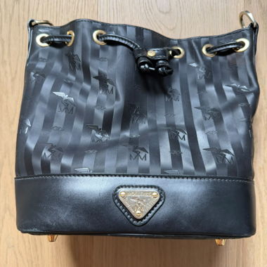 Mollerus Beuteltasche gold