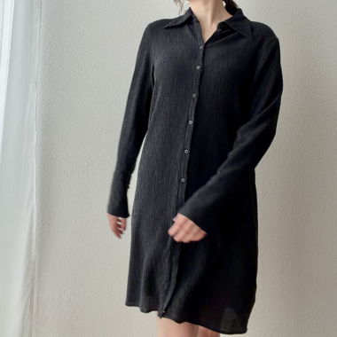 Robe chemise noire texturée