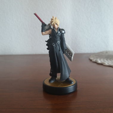 Cloud Strife Amiibo-Figur