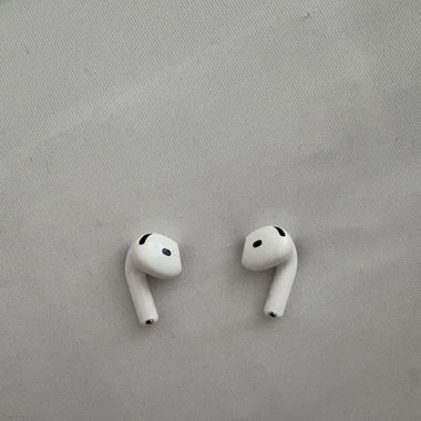 Airpods 4. Generation / Noise cancelling ohne Case