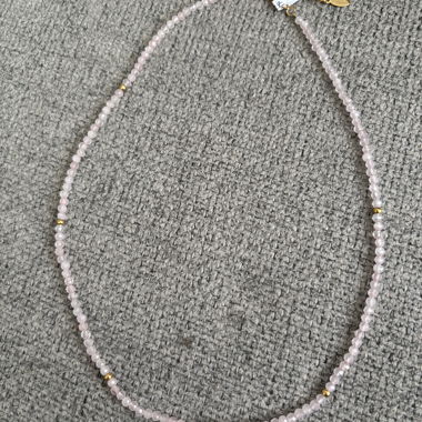 Collier en pierres précieuses fait main