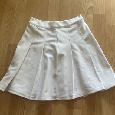 White basic skirt