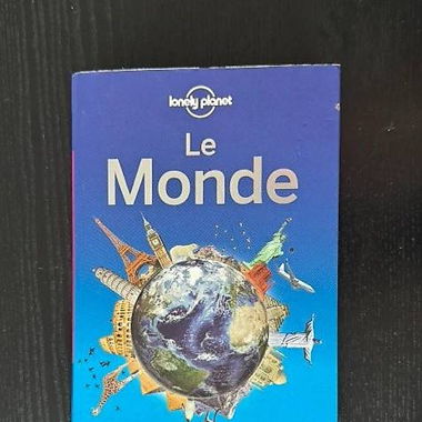 Le Monde lonely planet