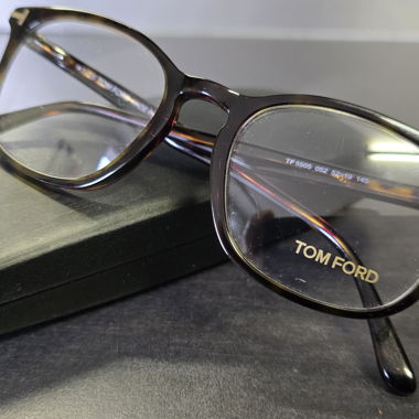 TOM FORD prescription glasses with case