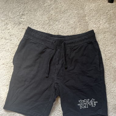 274 Shorts