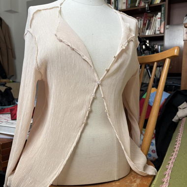 Blouse légère transparente 