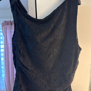 Haut en dentelle noire Taille M