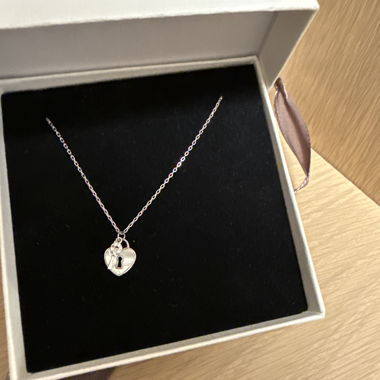 Collana con lucchetto a cuore