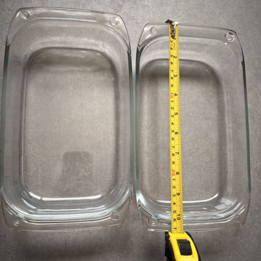 2 rectangular glass baking dishes