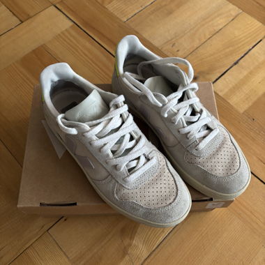 Veja sneakers 