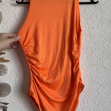 Body orange sans manches