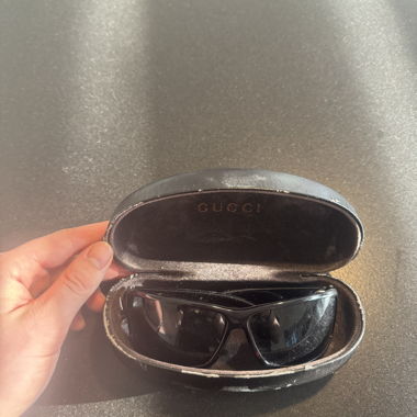 Schwarze Gucci Sonnenbrille