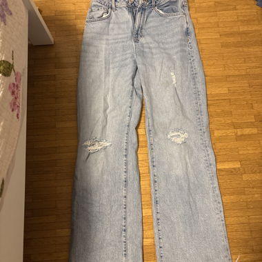 Jeans straight-leg strappati azzurro chiaro