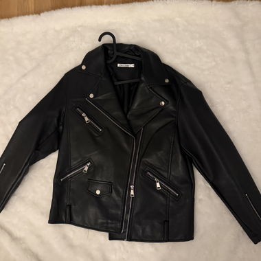 Schwarze Kunstlederjacke Grösse S