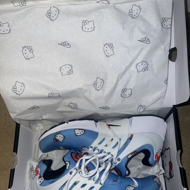 HELLO KITTY PRESTOS
