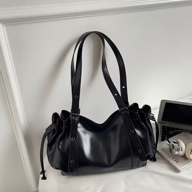 Schwarze Handtasche
