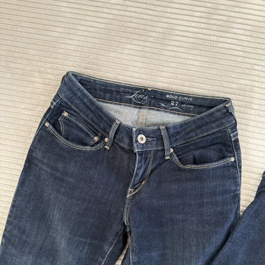 Levi's Jeans, Größe 27, Dunkel gewaschener Denim