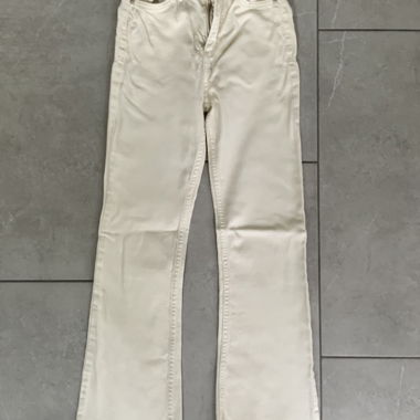 Jeans beige à patte