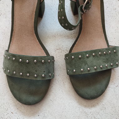 Sandales vertes à talon