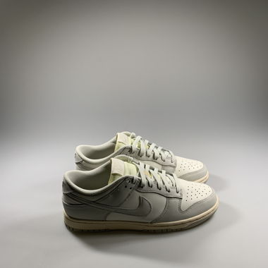 Nike Dunk Low Sail Light Bone* (Women’s)