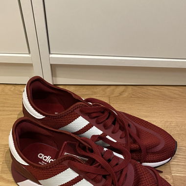 Adidas Sneaker