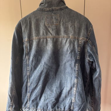 Giacca di jeans Zara con colletto teddy