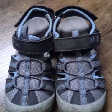 Chaussures enfants pointure 31.