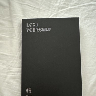 BTS Love yourself Album