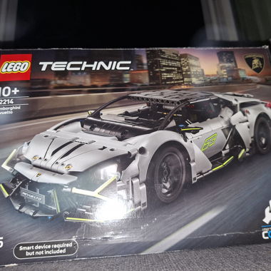 Lego Lamborghini Revuelto
