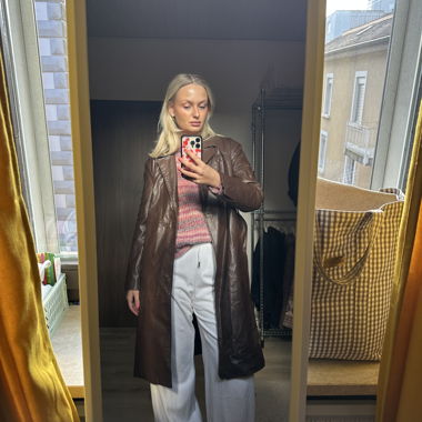 cappotto in pelle marrone