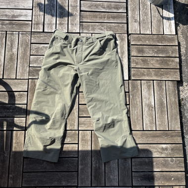 Salomon Capris