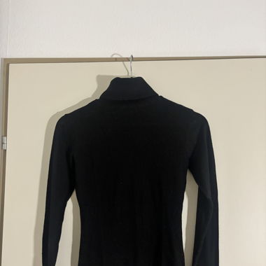 Black turtleneck sweater