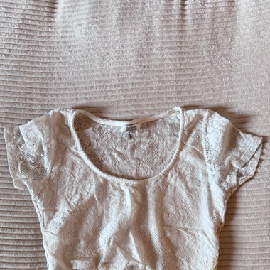 White lace floral crop top