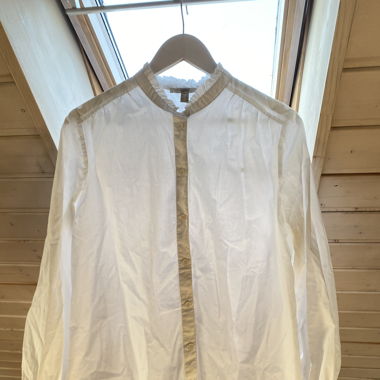 Weisse Bluse/Hemd mit Rüschen Detail
