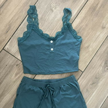 Top und Shorts ungetragen Grösse S