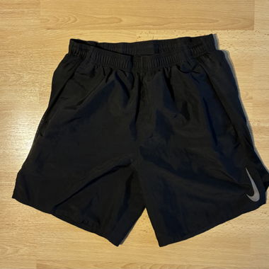 Short de course Nike 