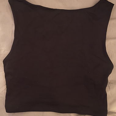 Black backless crop top
