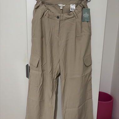 Pantalone beige largo H&M Mama