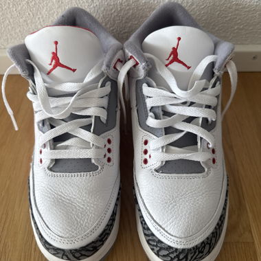 Jordan 3 Retro fire red
