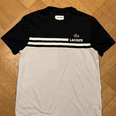T-shirt Lacoste nero e bianco