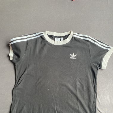T-shirt adidas 