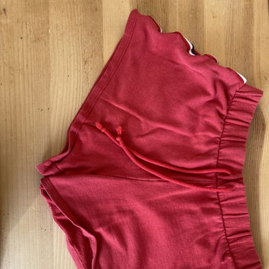 Short rouge tezenis