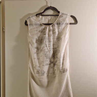 Robe d'été blanche avec debardeur intégré 