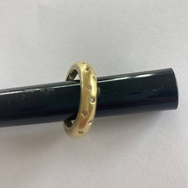 Gold ring mit Diamanten 