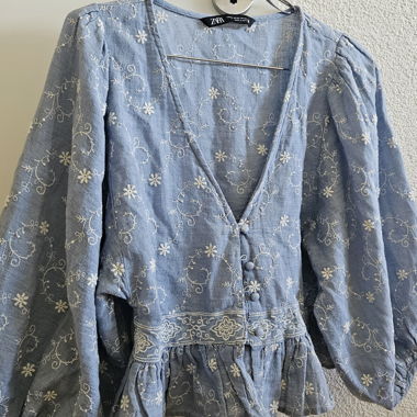 Bluse Zara Grösse XS mit Strickerei